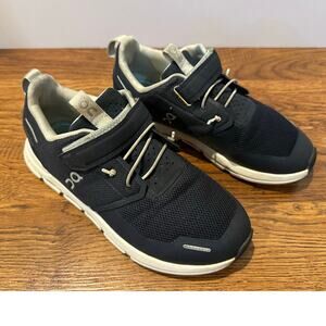 On Running Kids Cloud Play Hook & Loop Sneakers Navy Size 2 Active Kids